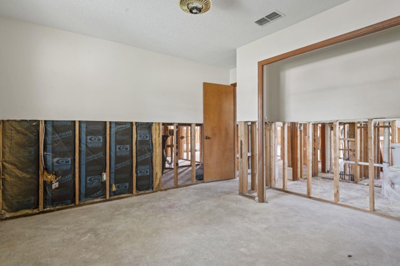 Image 35 of 71 For 4558 Mitcher Road
