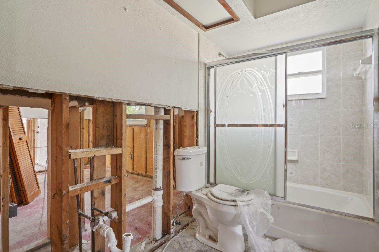 Image 36 of 71 For 4558 Mitcher Road