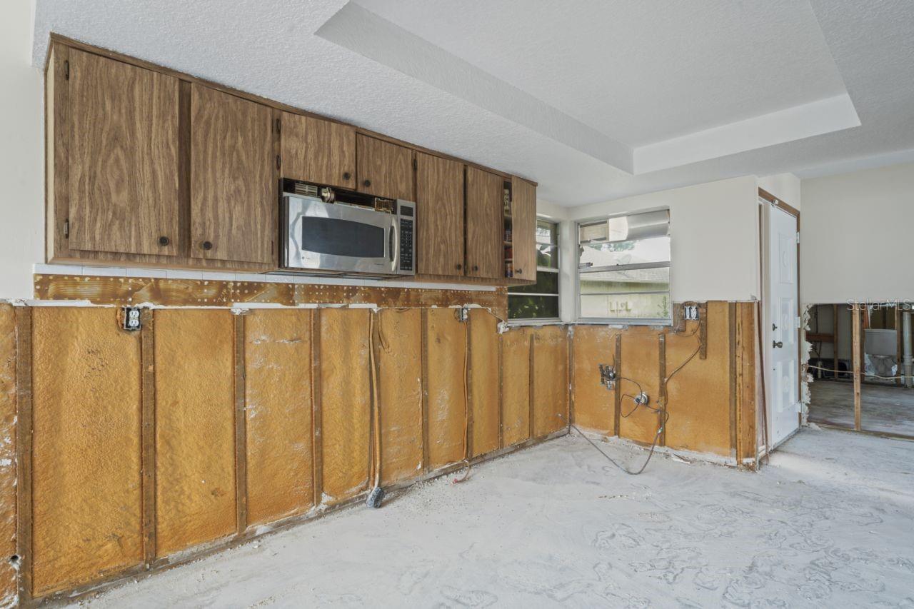 Image 40 of 71 For 4558 Mitcher Road