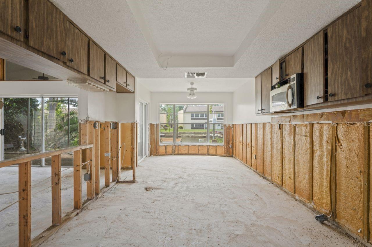 Image 41 of 71 For 4558 Mitcher Road