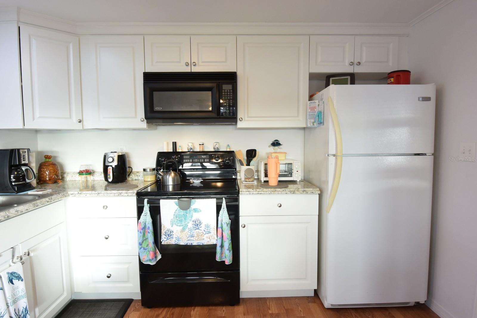 Image 12 of 39 For 2122 Waterview Drive