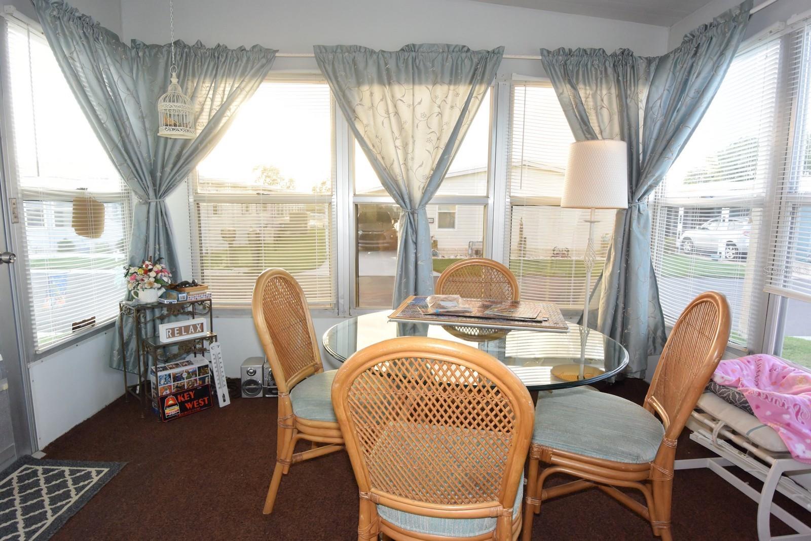 Image 22 of 39 For 2122 Waterview Drive