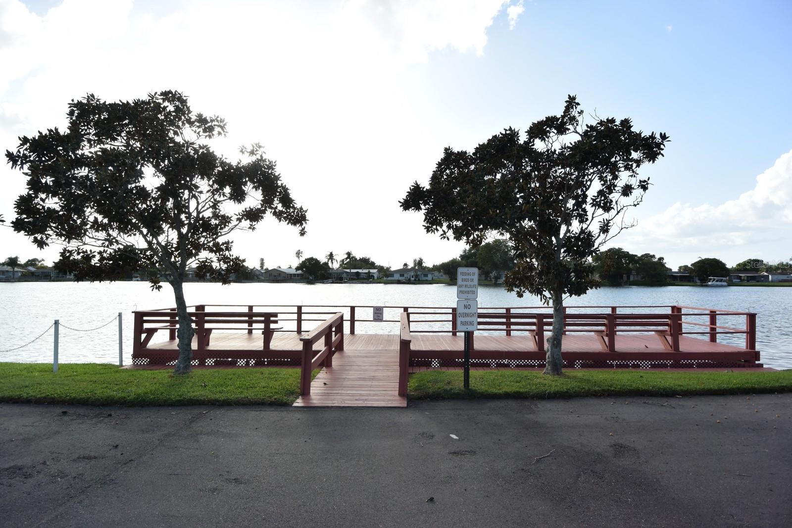 Image 5 of 39 For 2122 Waterview Drive