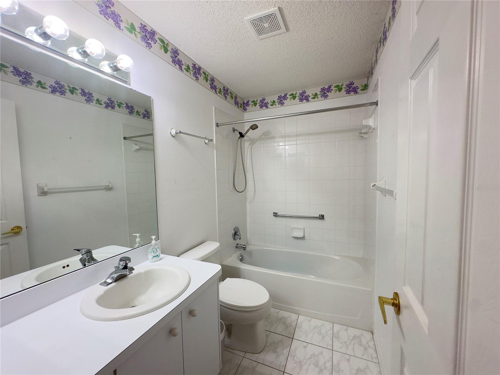 Image 21 of 55 For 11125 Sun Tree Road