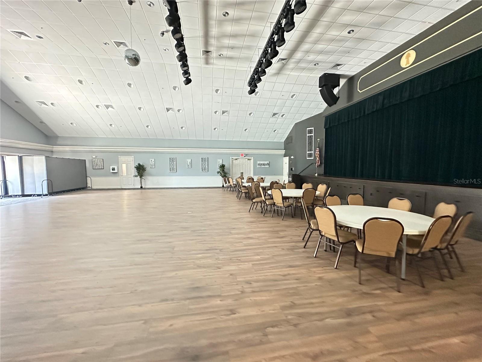 Image 47 of 55 For 11125 Sun Tree Road