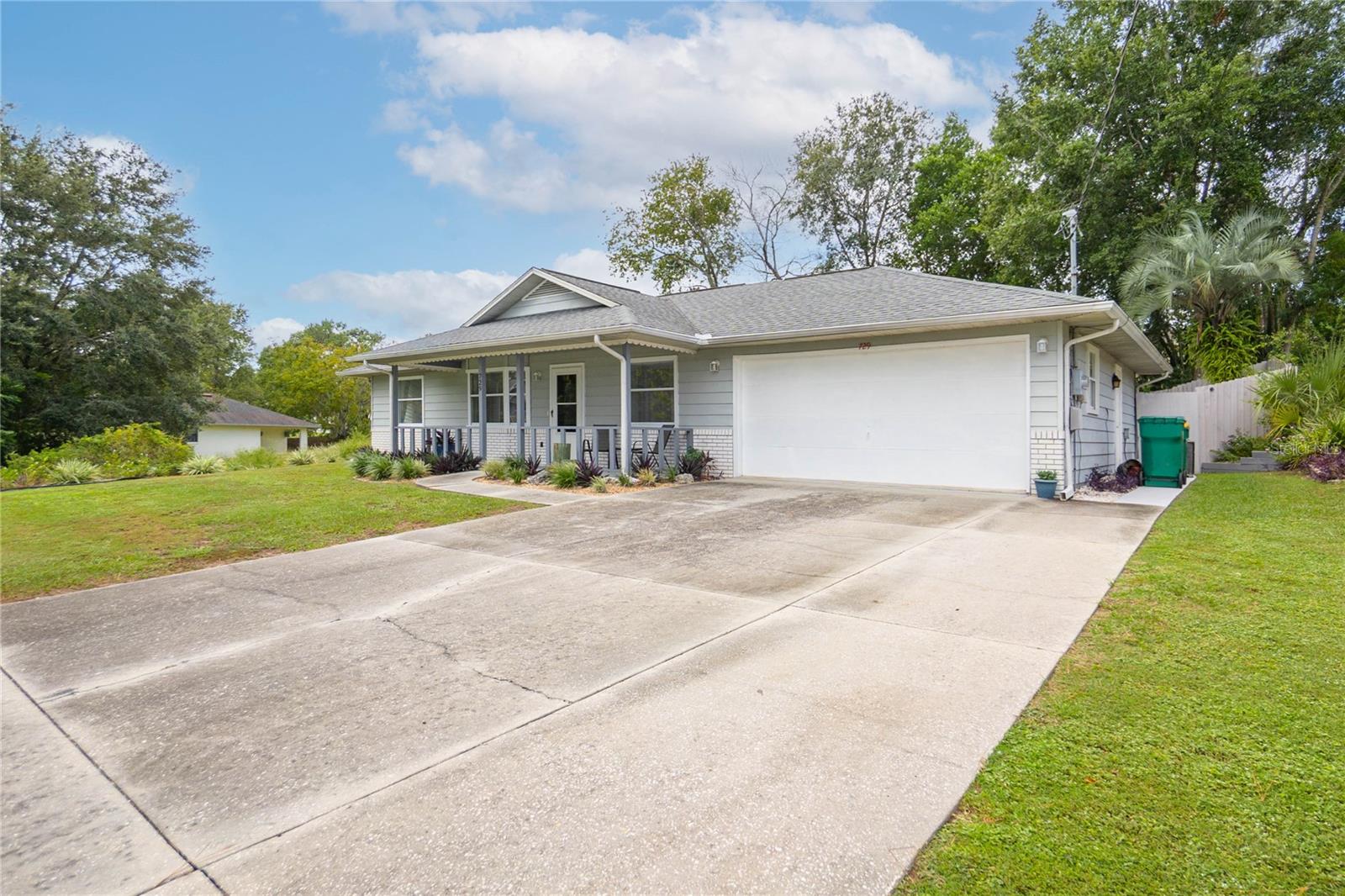 Image 3 of 36 For 729 Desota Avenue