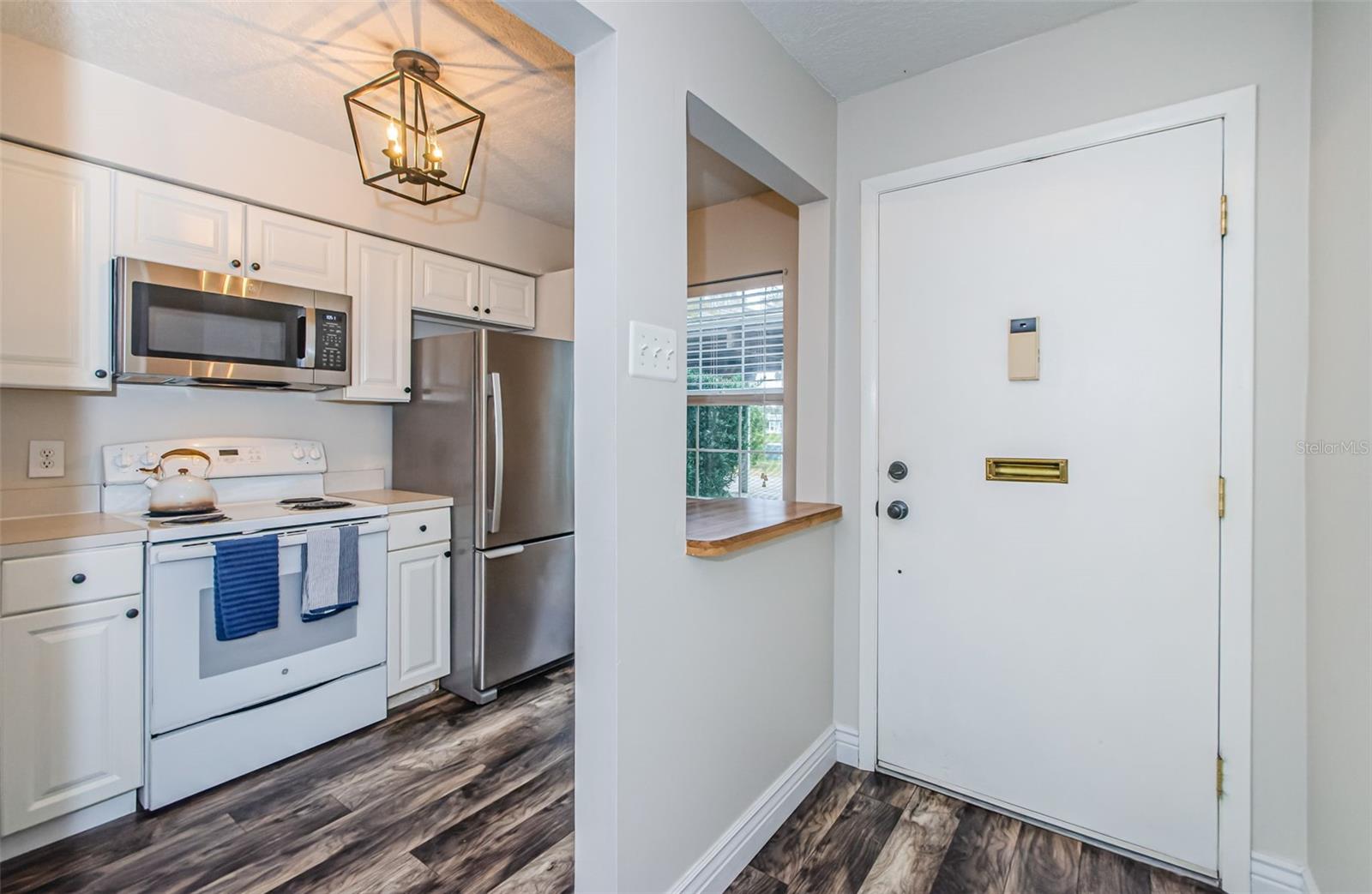 Image 3 of 56 For 3716 Trophy Boulevard 3716