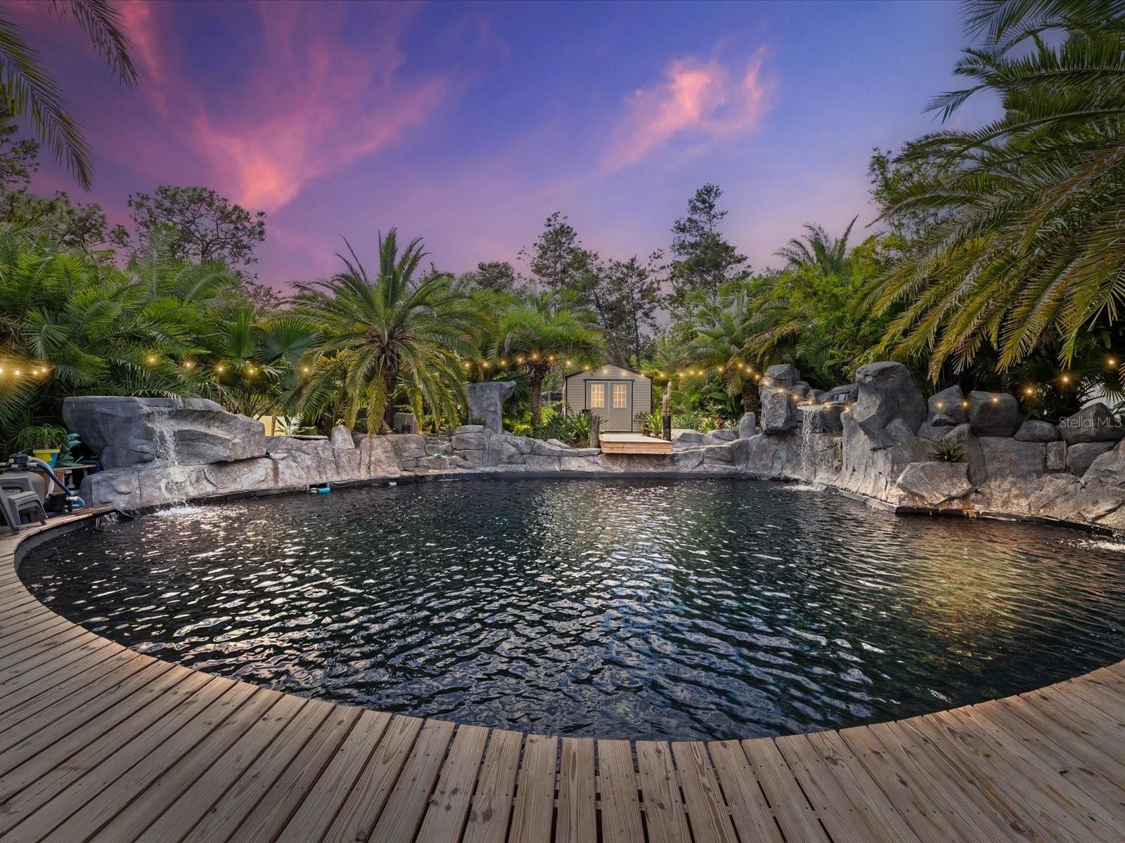 Listing photo id 0 for 9027 Mavis Road