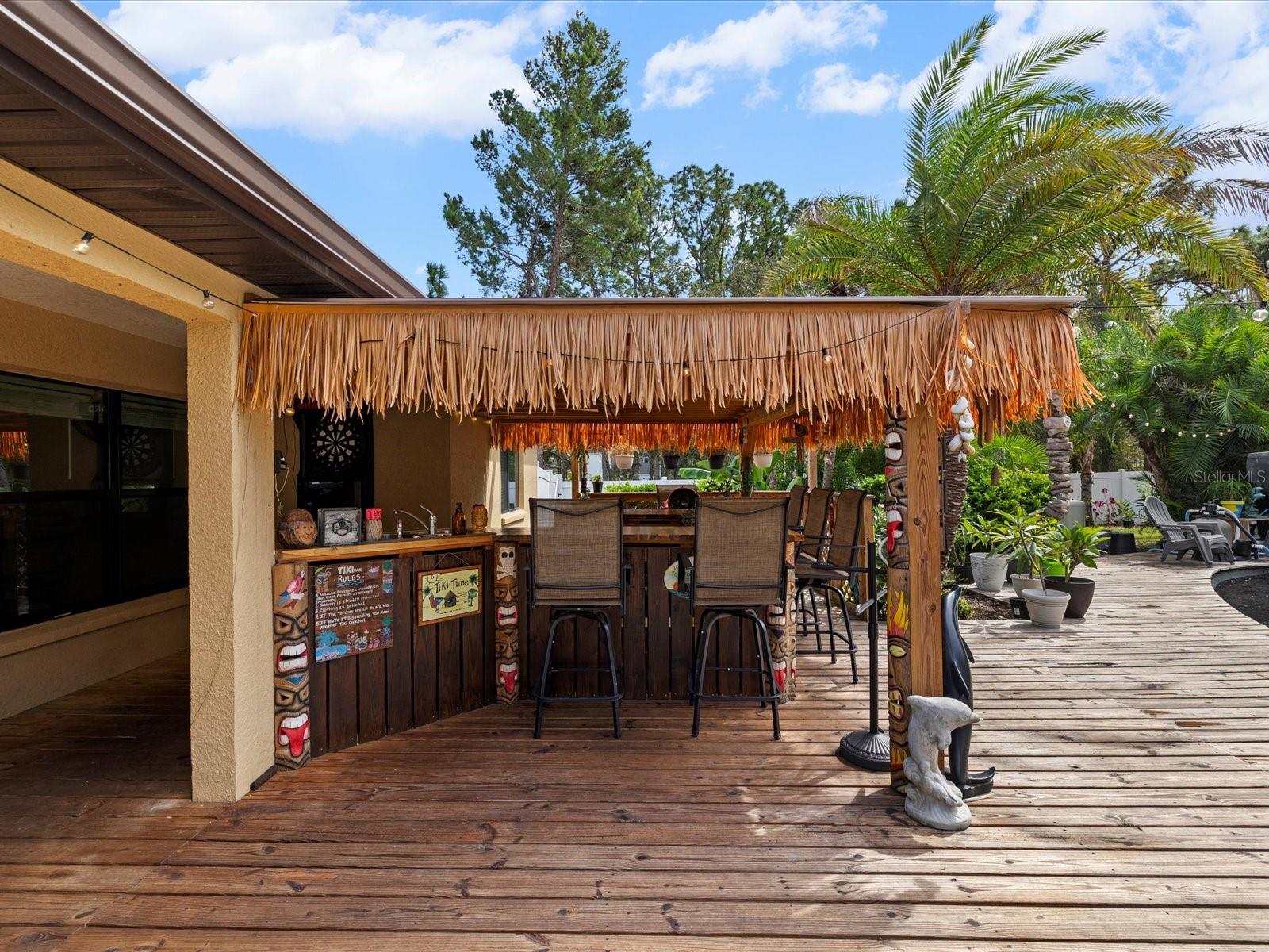Listing photo id 2 for 9027 Mavis Road