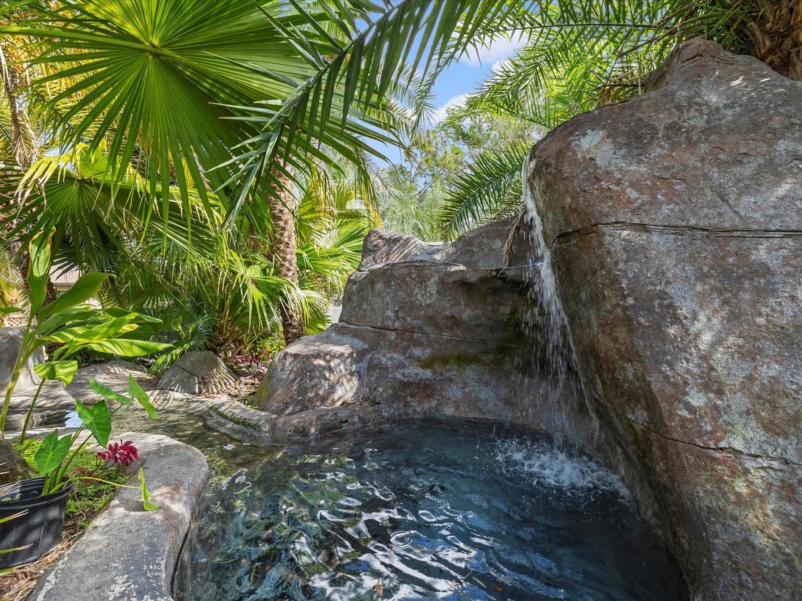 Listing photo id 38 for 9027 Mavis Road