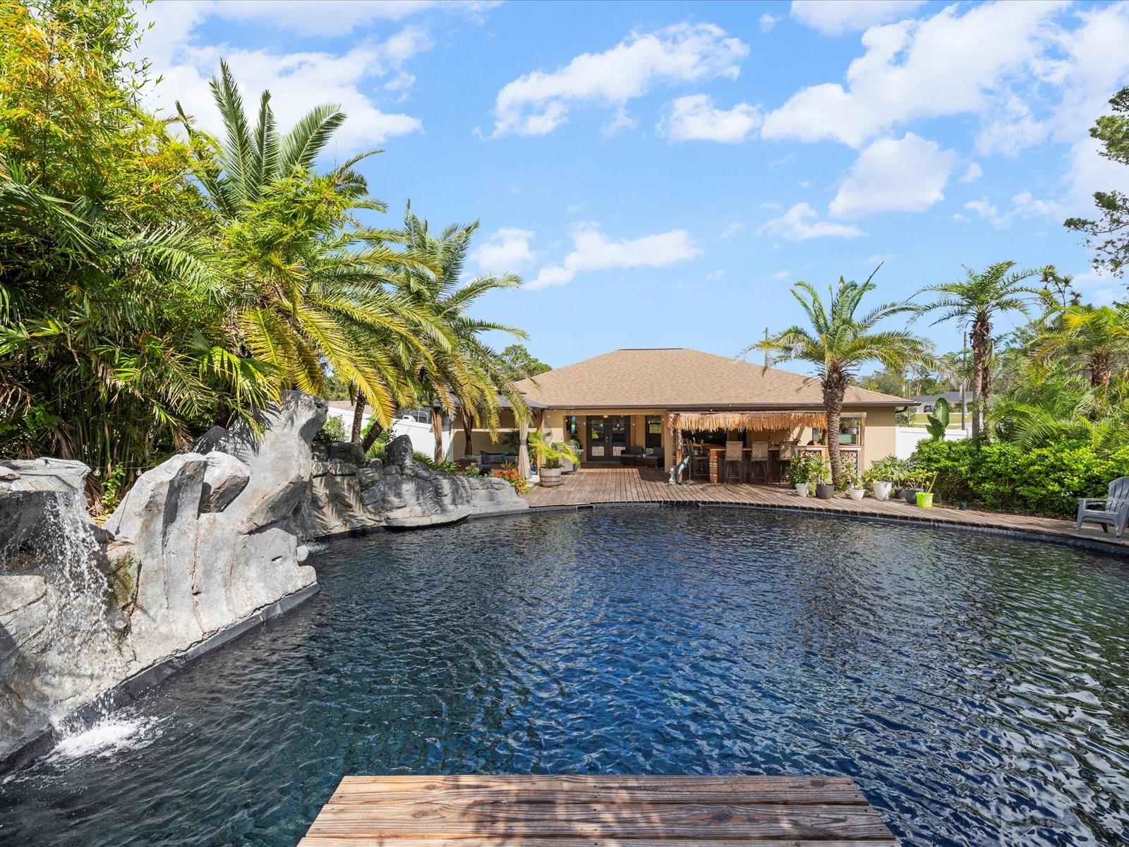 Listing photo id 40 for 9027 Mavis Road