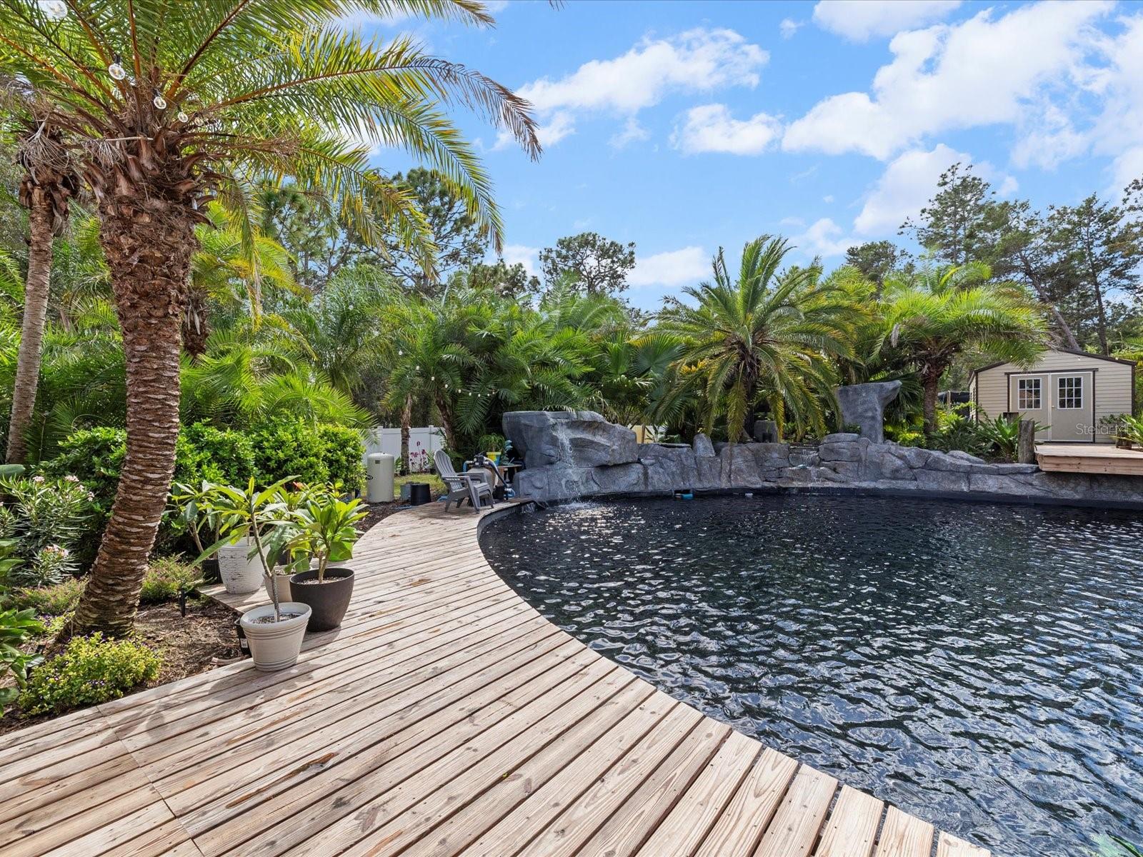 Listing photo id 42 for 9027 Mavis Road