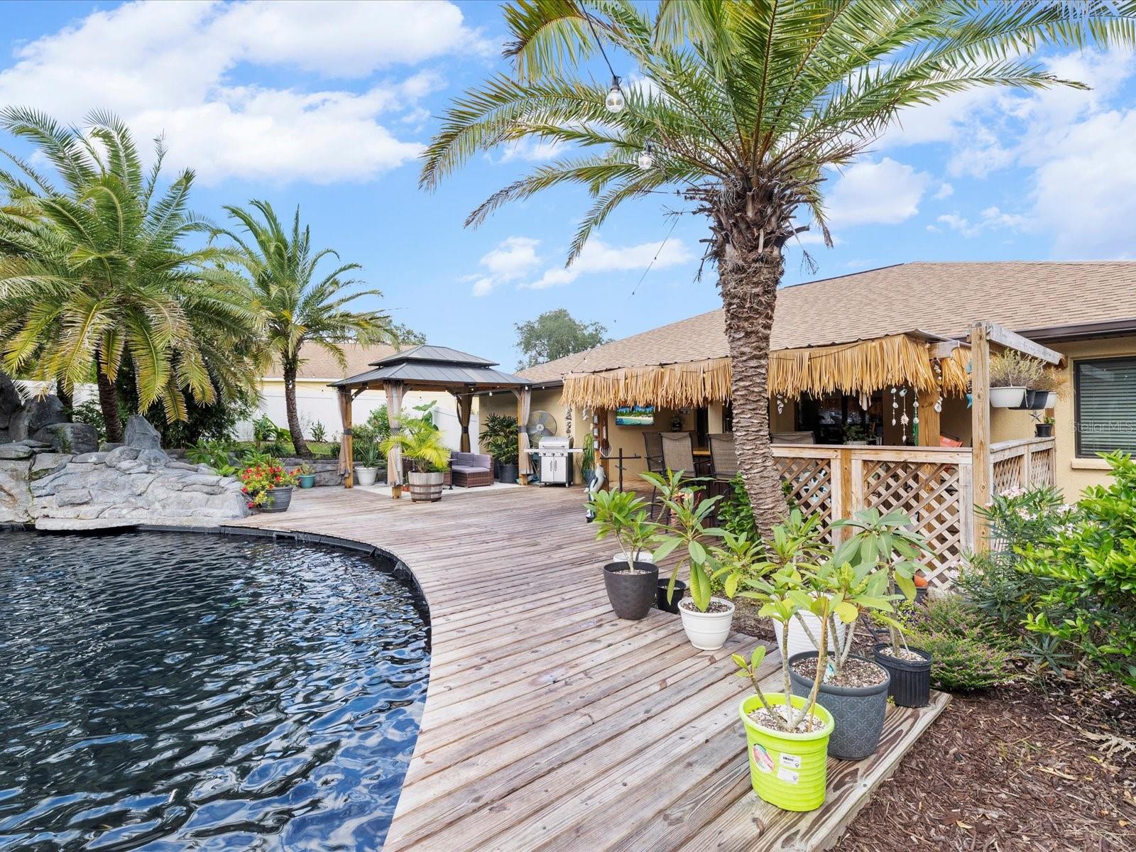 Listing photo id 46 for 9027 Mavis Road