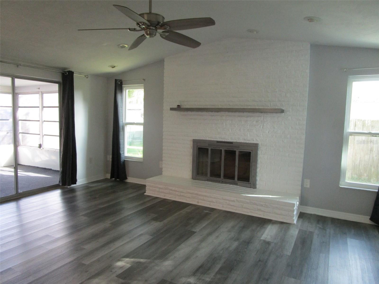 Image 18 of 38 For 7226 San Moritz Drive