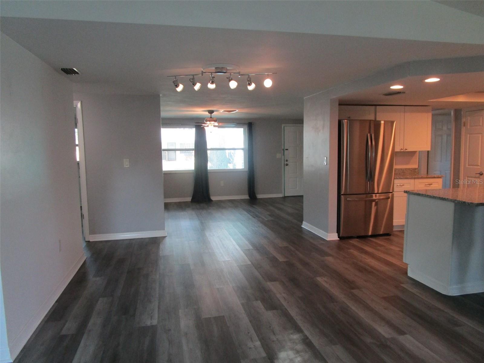 Image 19 of 38 For 7226 San Moritz Drive