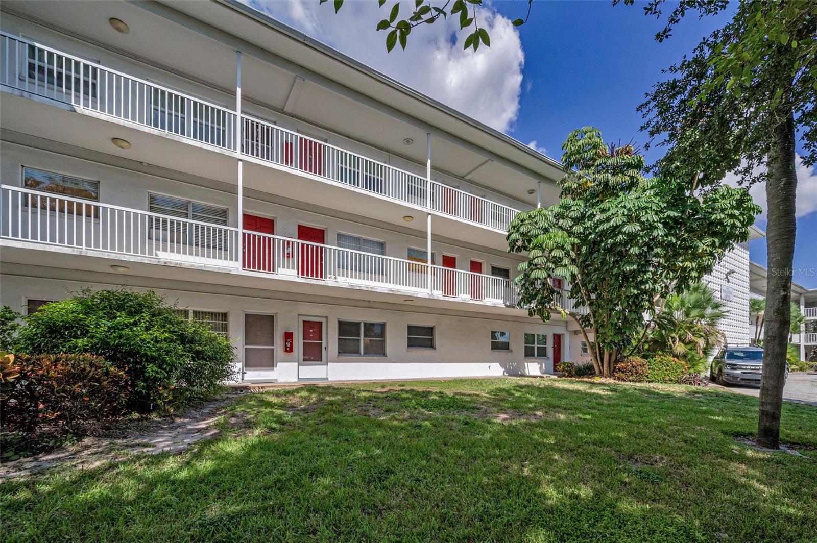 Image 2 of 47 For 5155 9th Avenue N 104