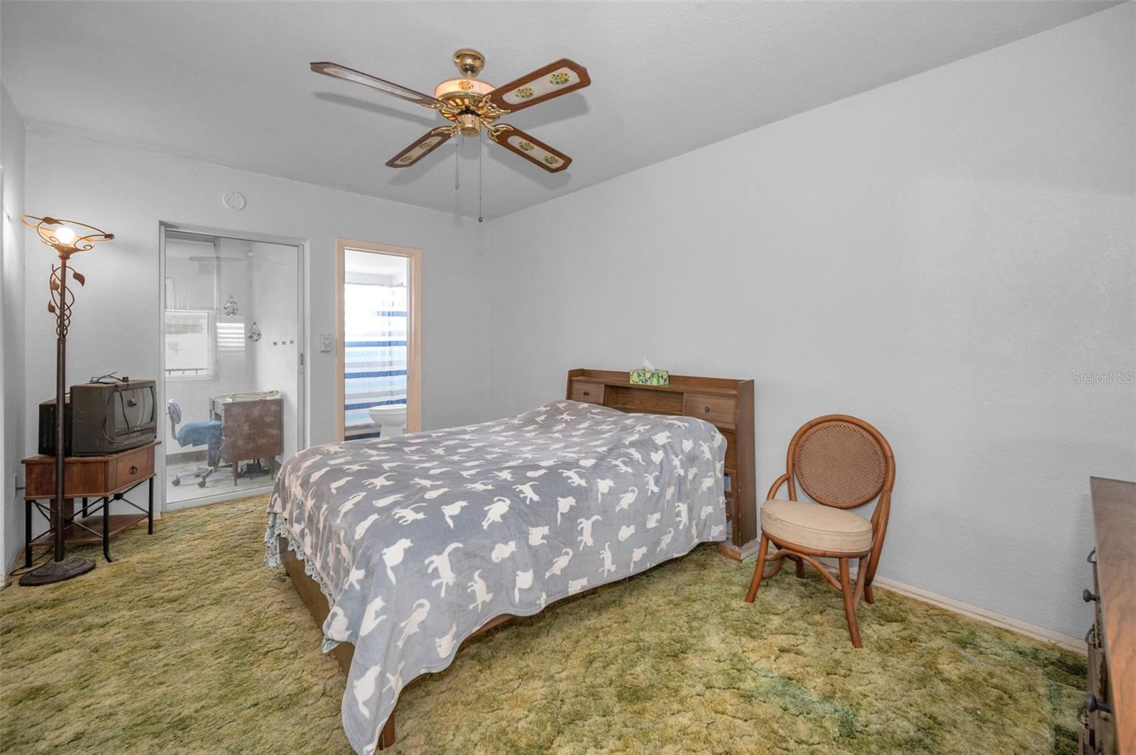 Image 21 of 47 For 5155 9th Avenue N 104
