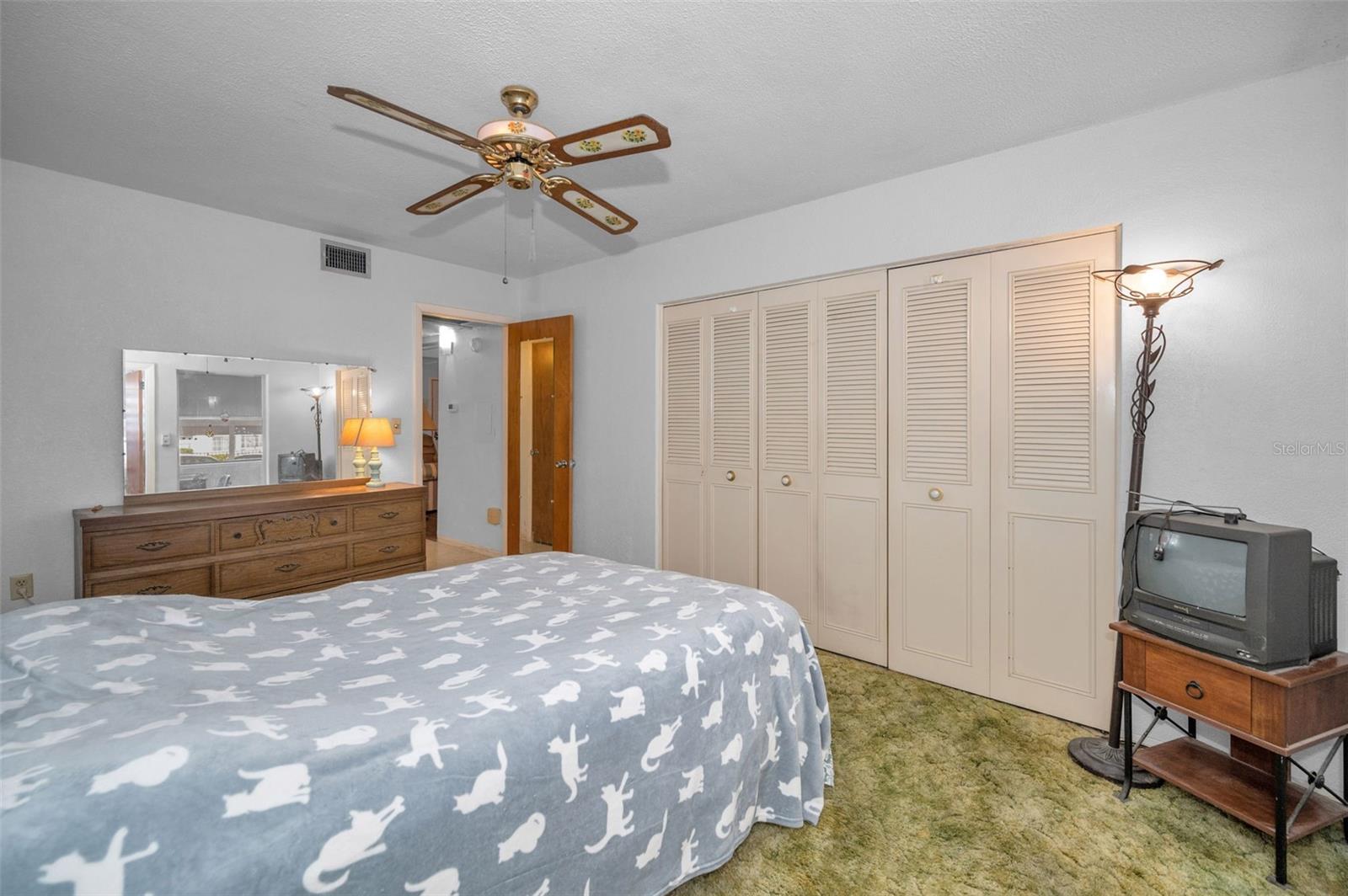 Image 23 of 47 For 5155 9th Avenue N 104