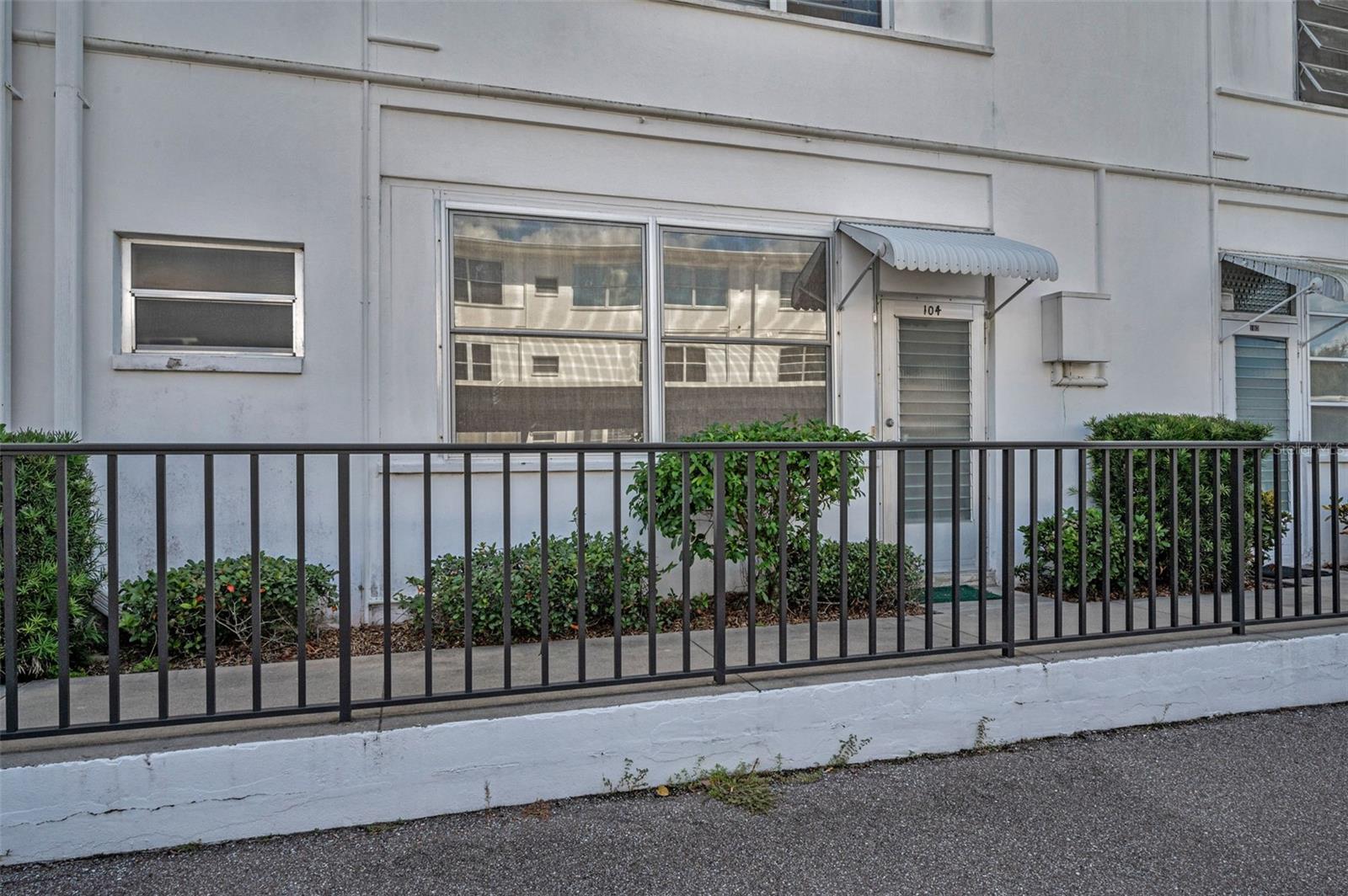 Image 37 of 47 For 5155 9th Avenue N 104