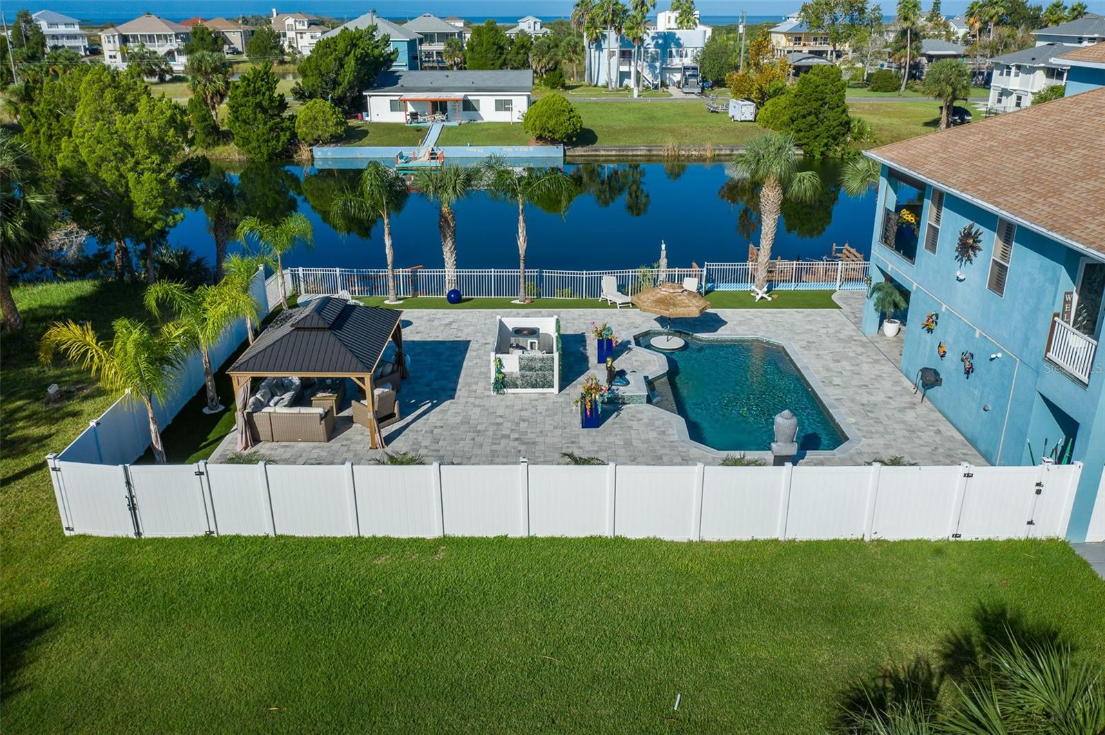 Image 76 of 98 For 3271 Hibiscus Drive