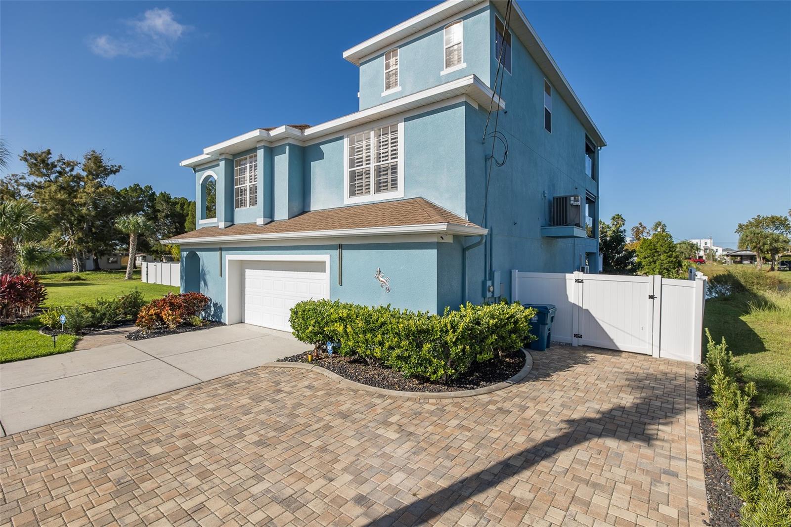Image 90 of 98 For 3271 Hibiscus Drive