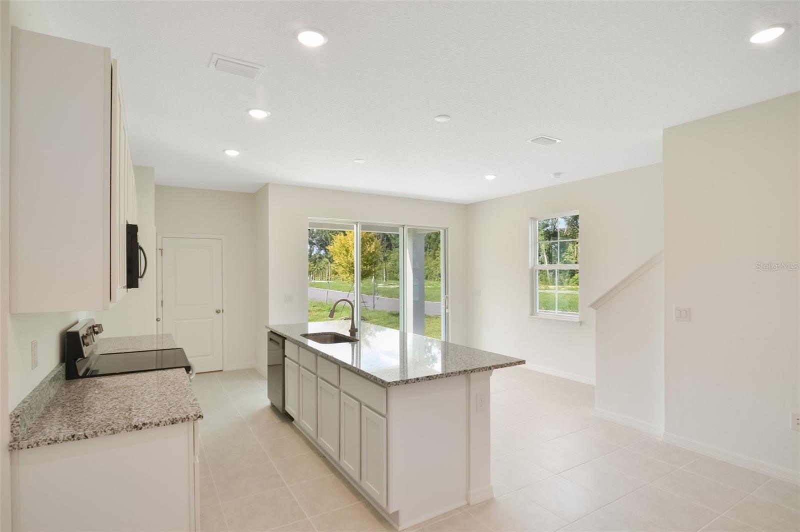 Image 12 of 76 For 1145 Red Buckeye Court