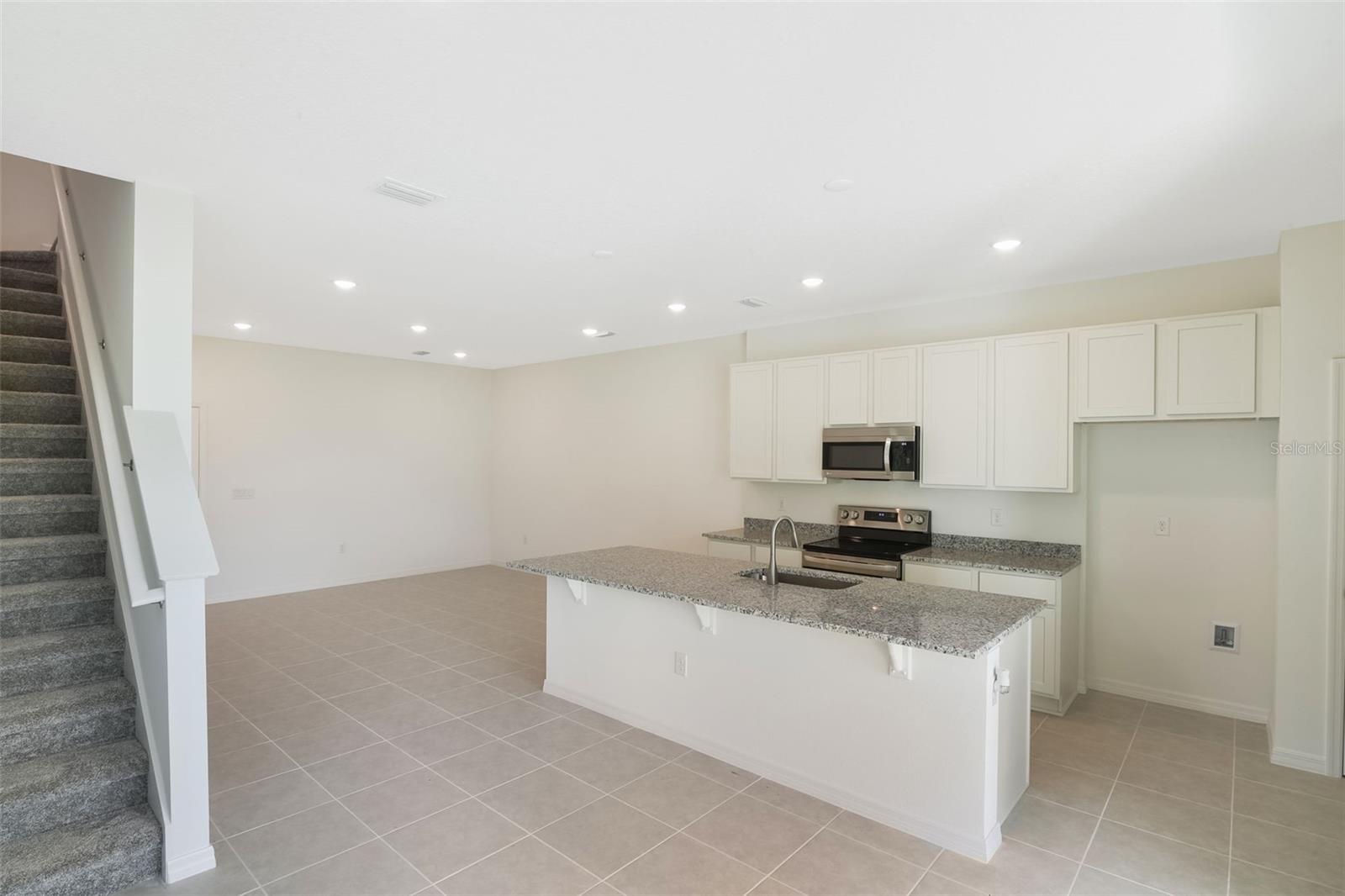 Image 14 of 76 For 1145 Red Buckeye Court