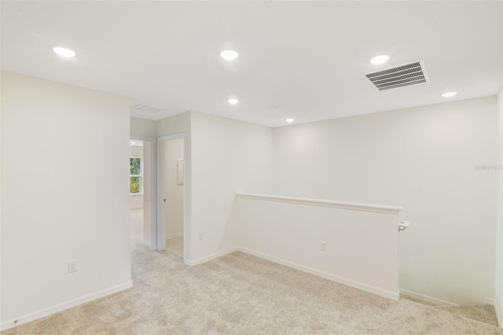 Image 15 of 76 For 1145 Red Buckeye Court