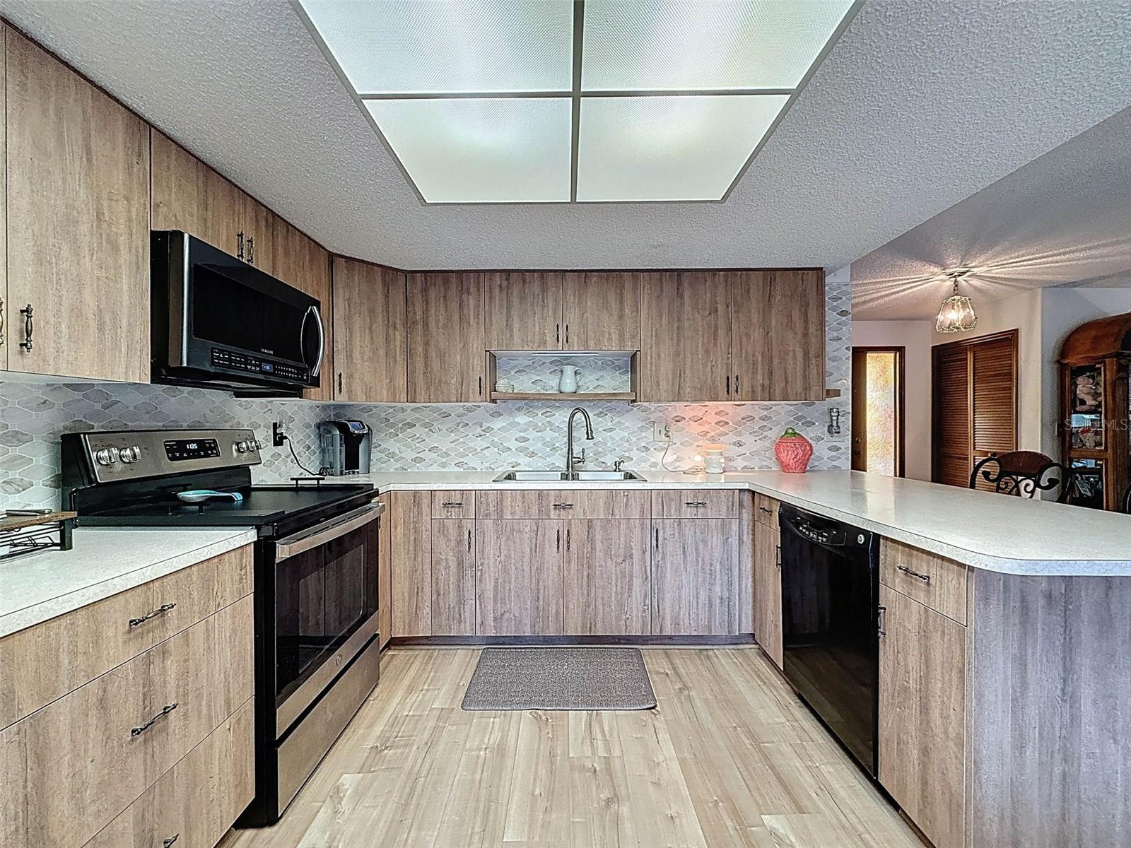 Image 15 of 63 For 8950 Hernando Way