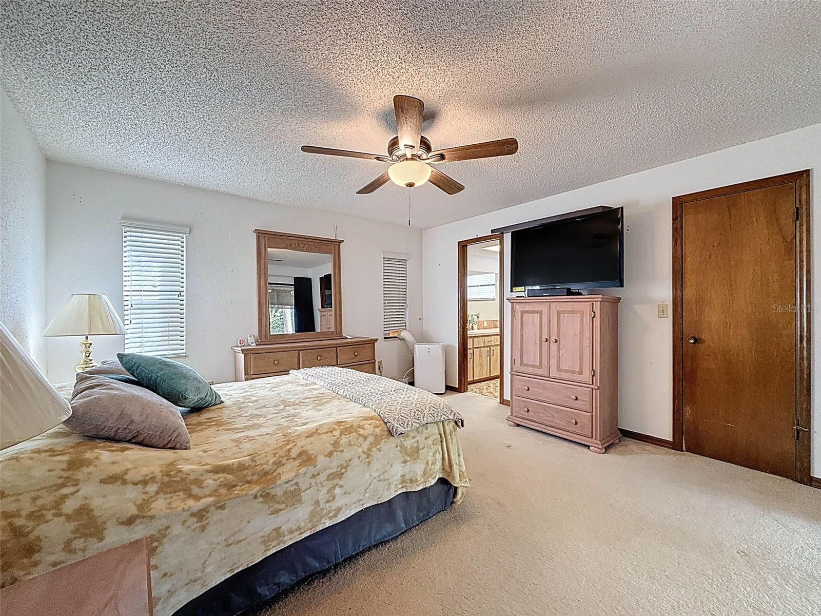 Image 23 of 63 For 8950 Hernando Way