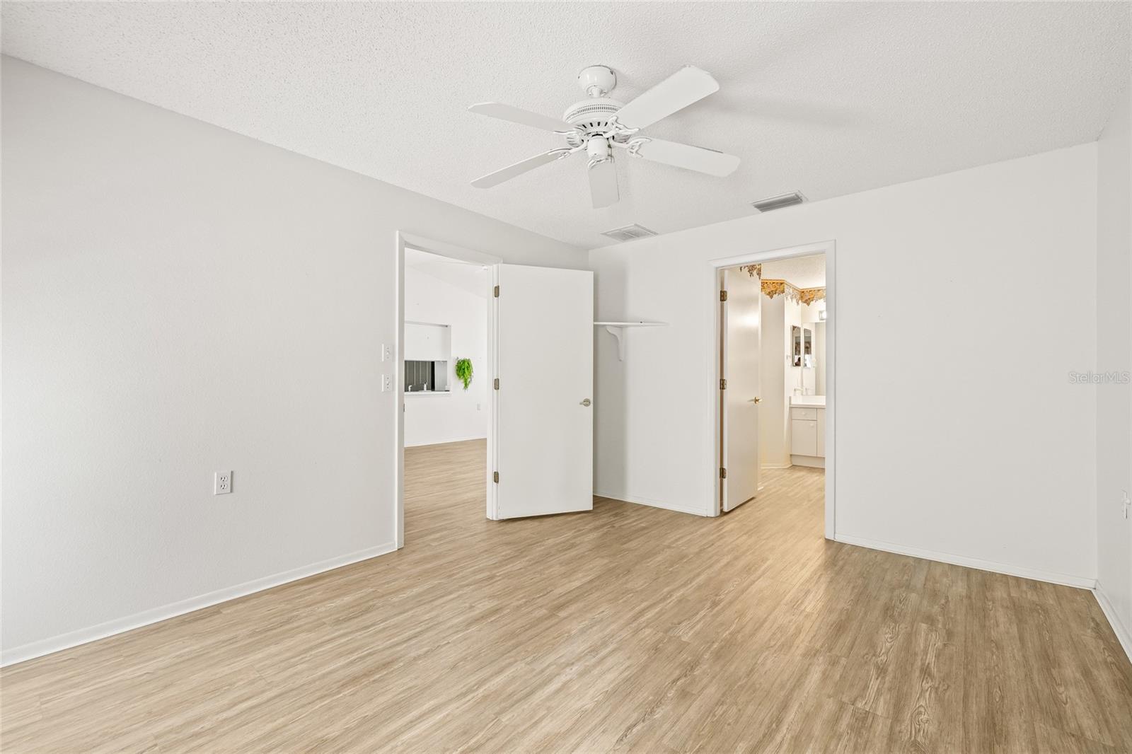 Image 24 of 49 For 7343 Willow Brook Drive