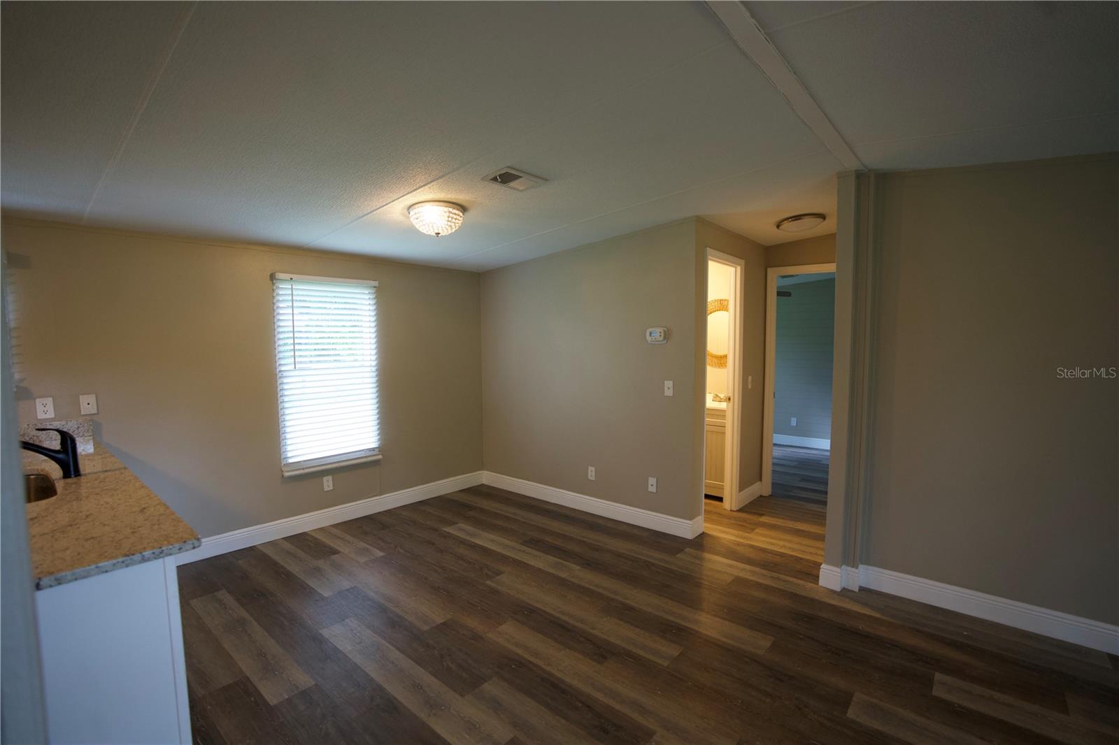 Listing photo id 1 for 10424 Tami Trail