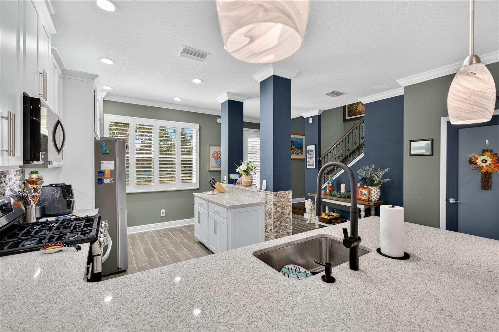 Image 12 of 48 For 13071 Batten Lane