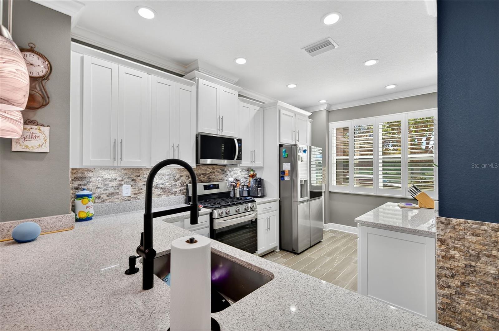 Image 2 of 48 For 13071 Batten Lane