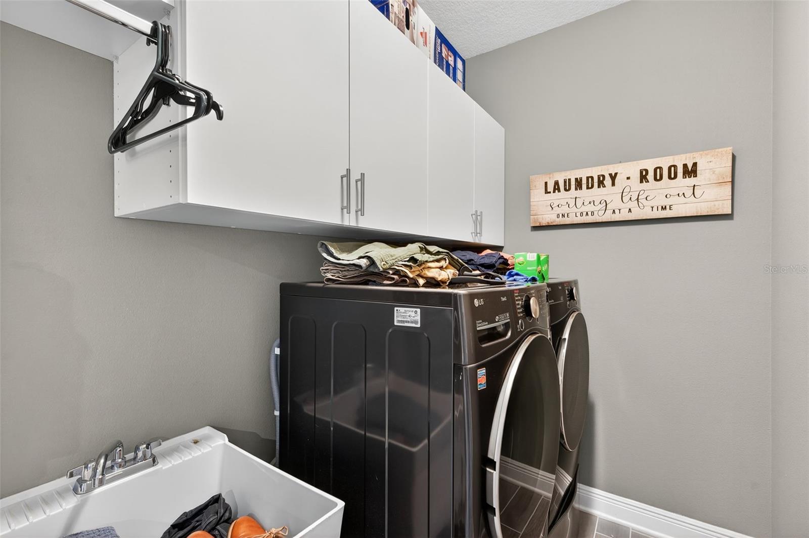 Image 22 of 48 For 13071 Batten Lane