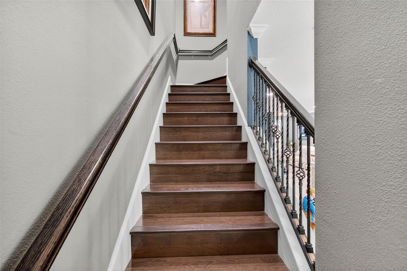 Image 23 of 48 For 13071 Batten Lane