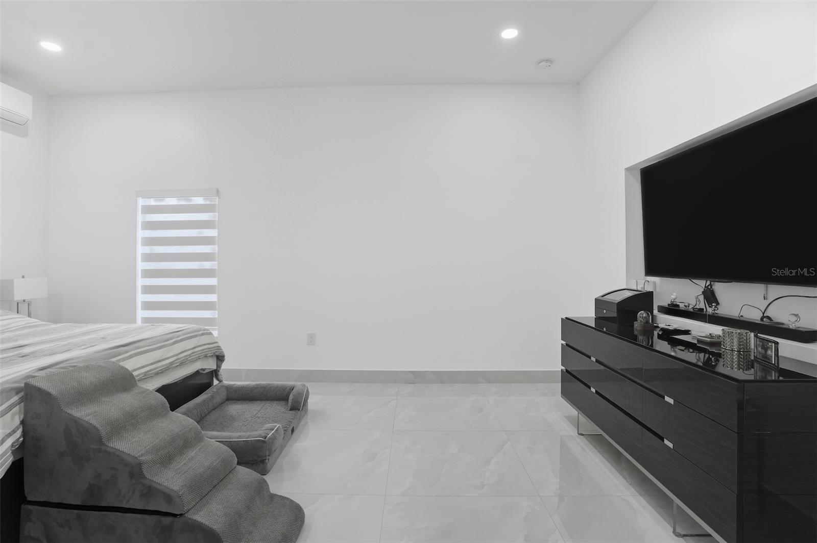 Image 10 of 60 For 7102 Hazelhurst Court