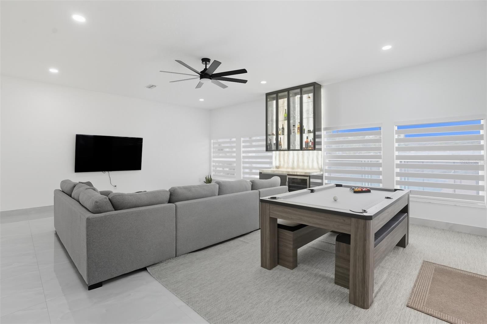 Image 21 of 60 For 7102 Hazelhurst Court