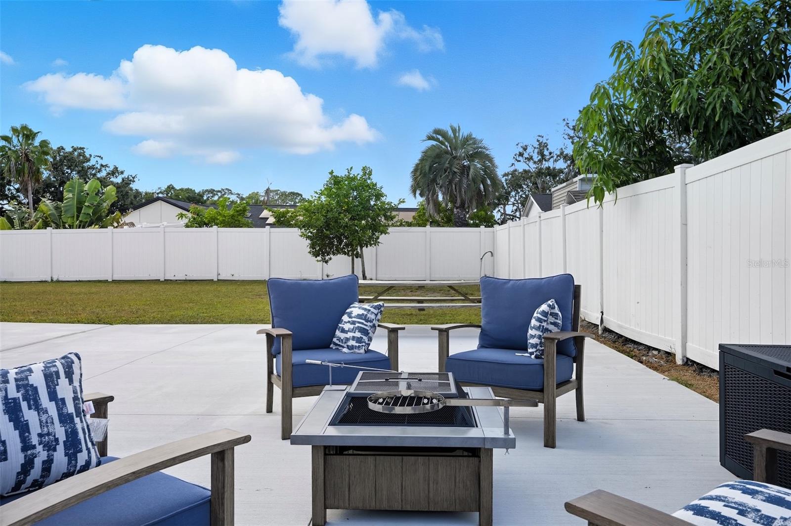 Image 46 of 60 For 7102 Hazelhurst Court