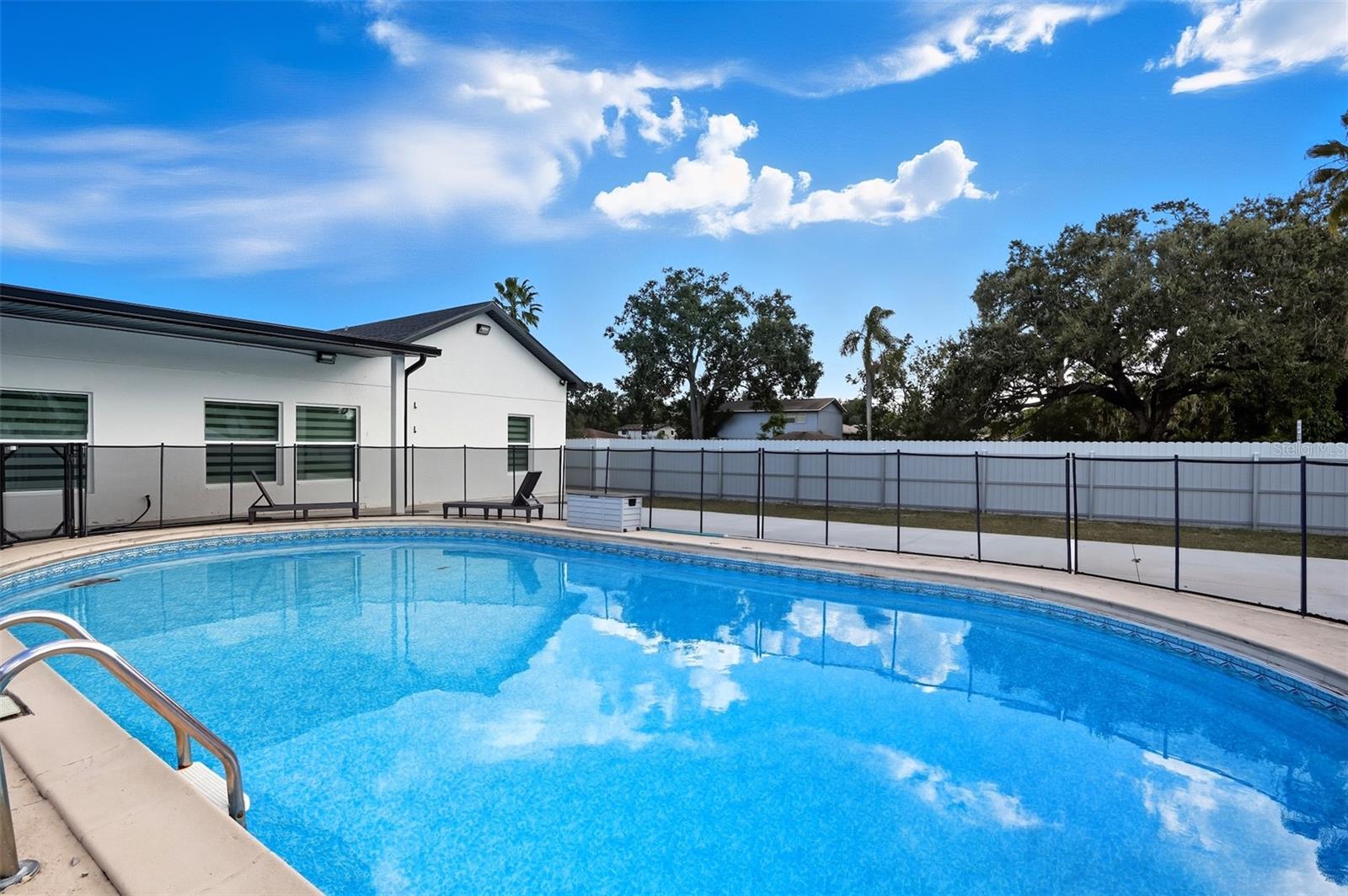 Image 50 of 60 For 7102 Hazelhurst Court