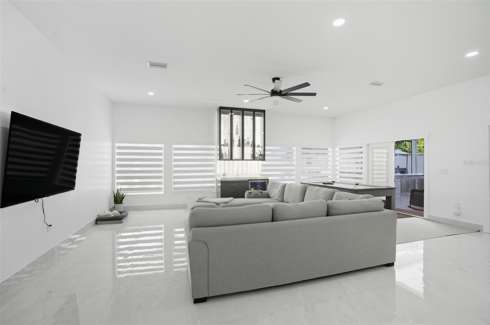 Image 6 of 60 For 7102 Hazelhurst Court