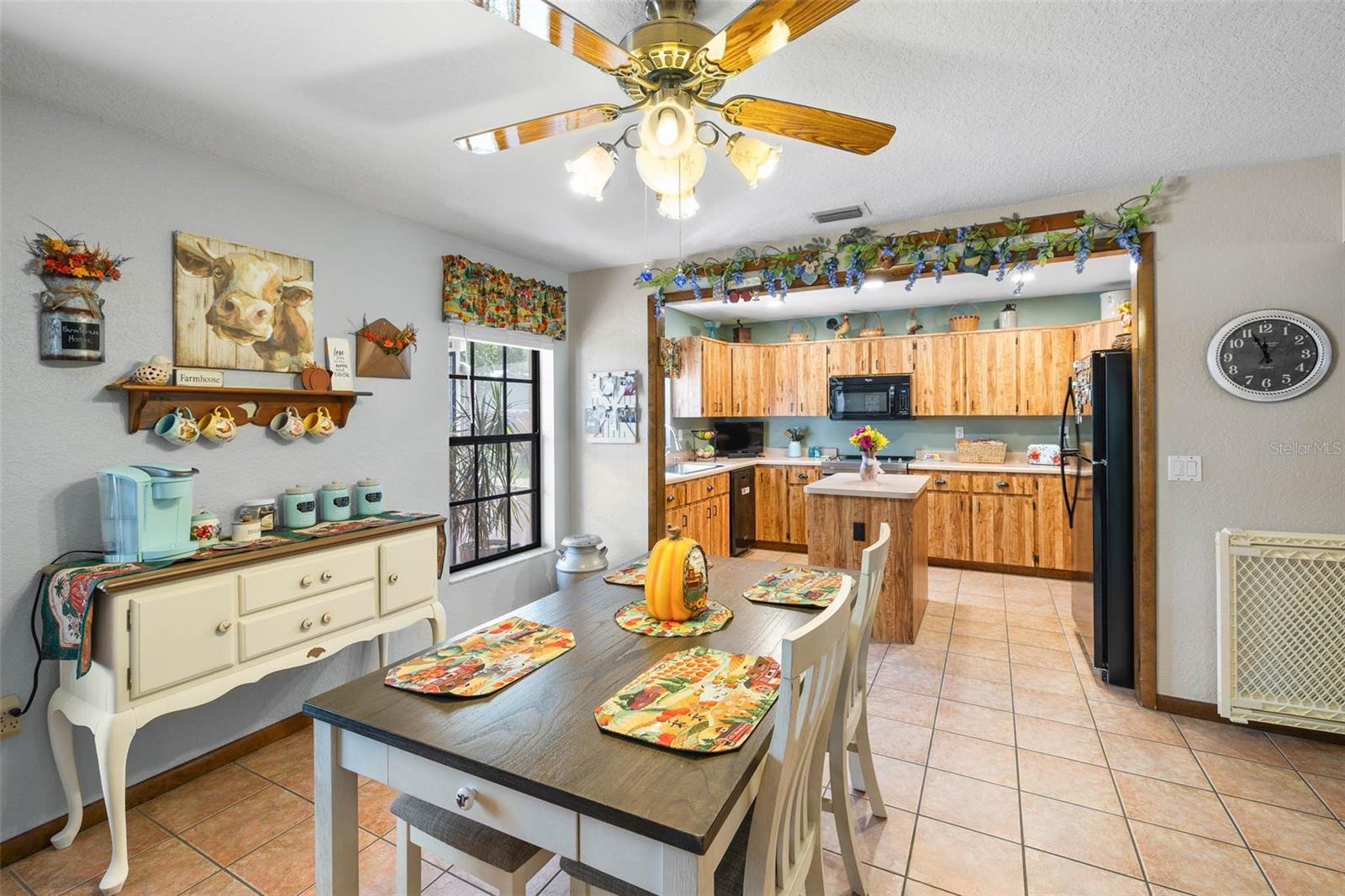 Image 13 of 70 For 9514 Eden Avenue