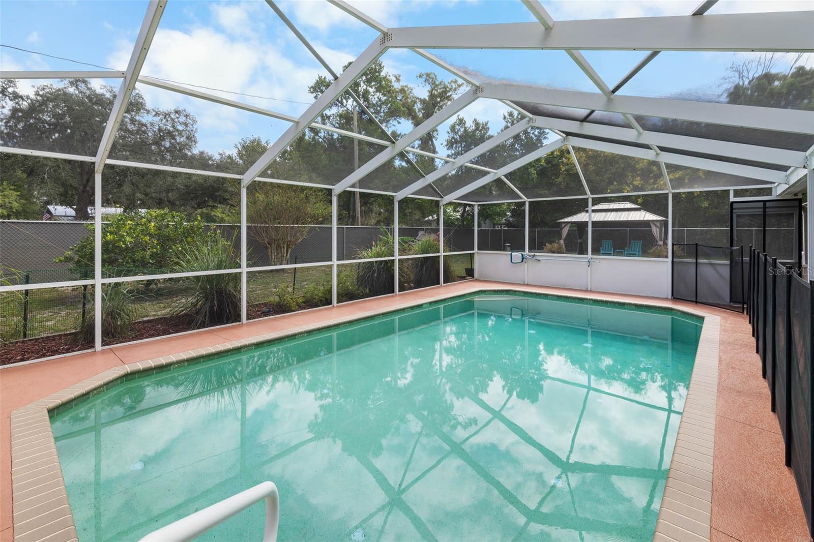 Image 45 of 70 For 9514 Eden Avenue