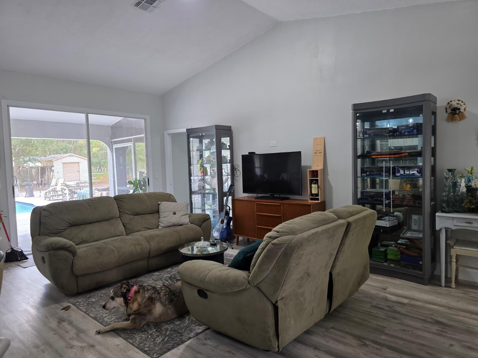 Image 21 of 50 For 10373 Marvista Court