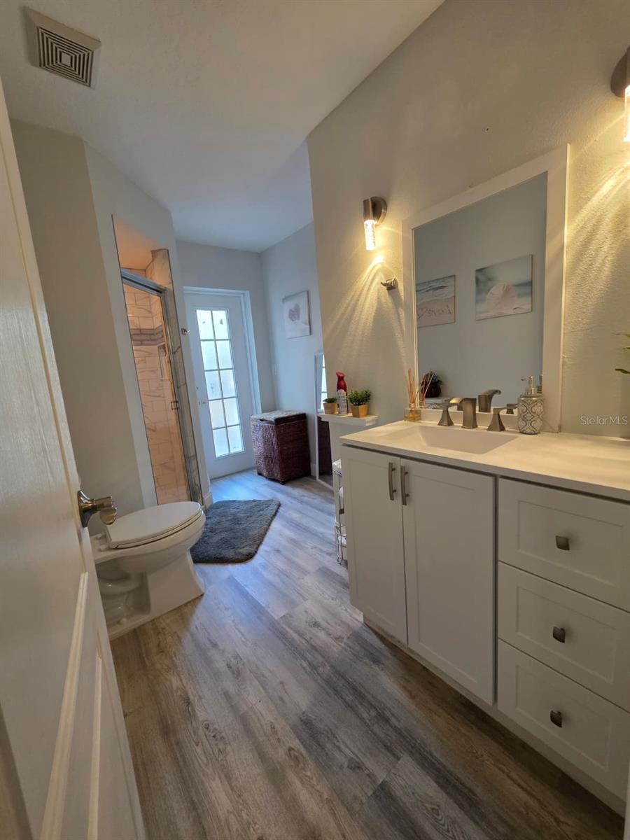 Image 25 of 50 For 10373 Marvista Court