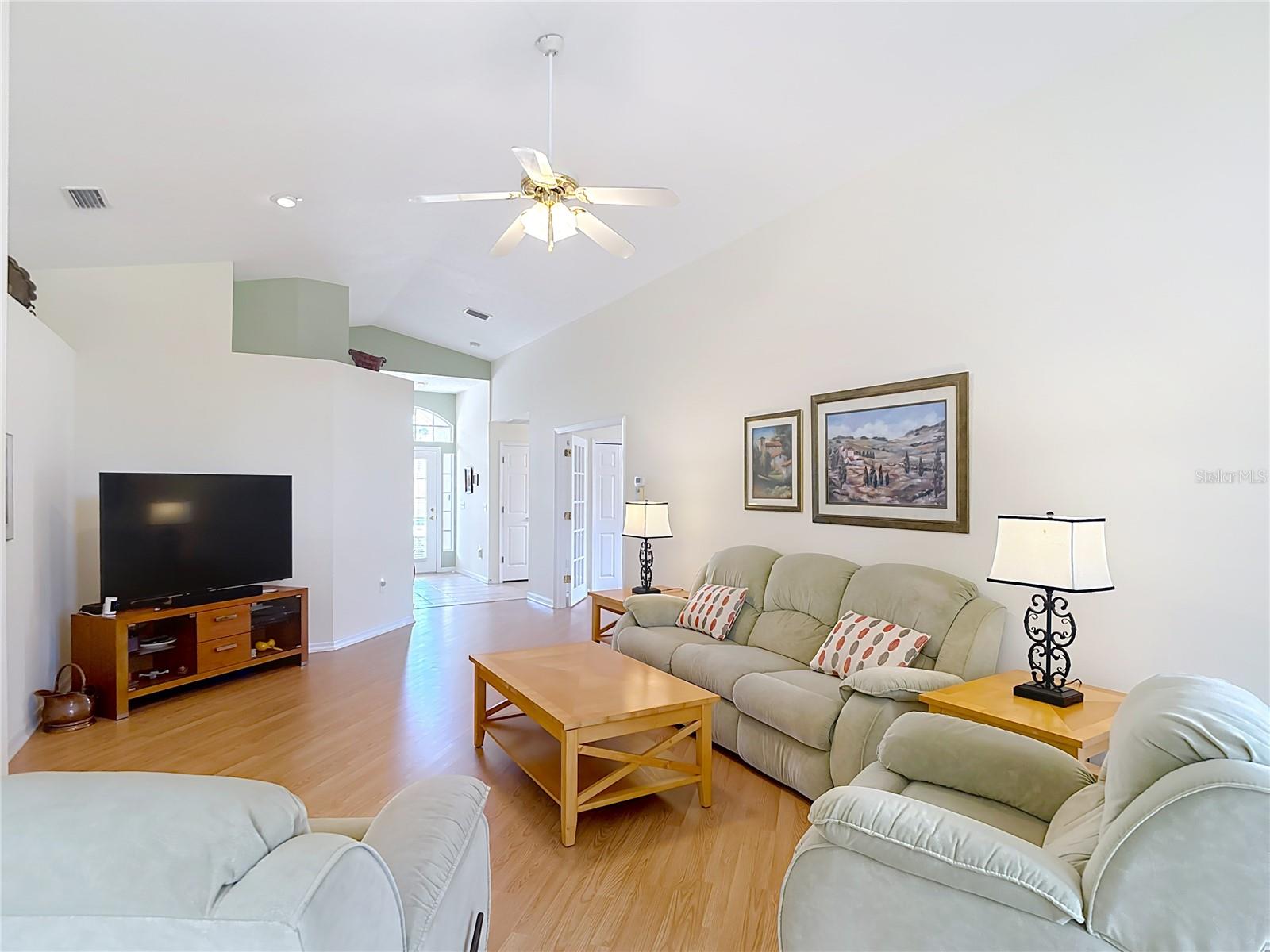 Image 14 of 67 For 13510 Knotty Lane