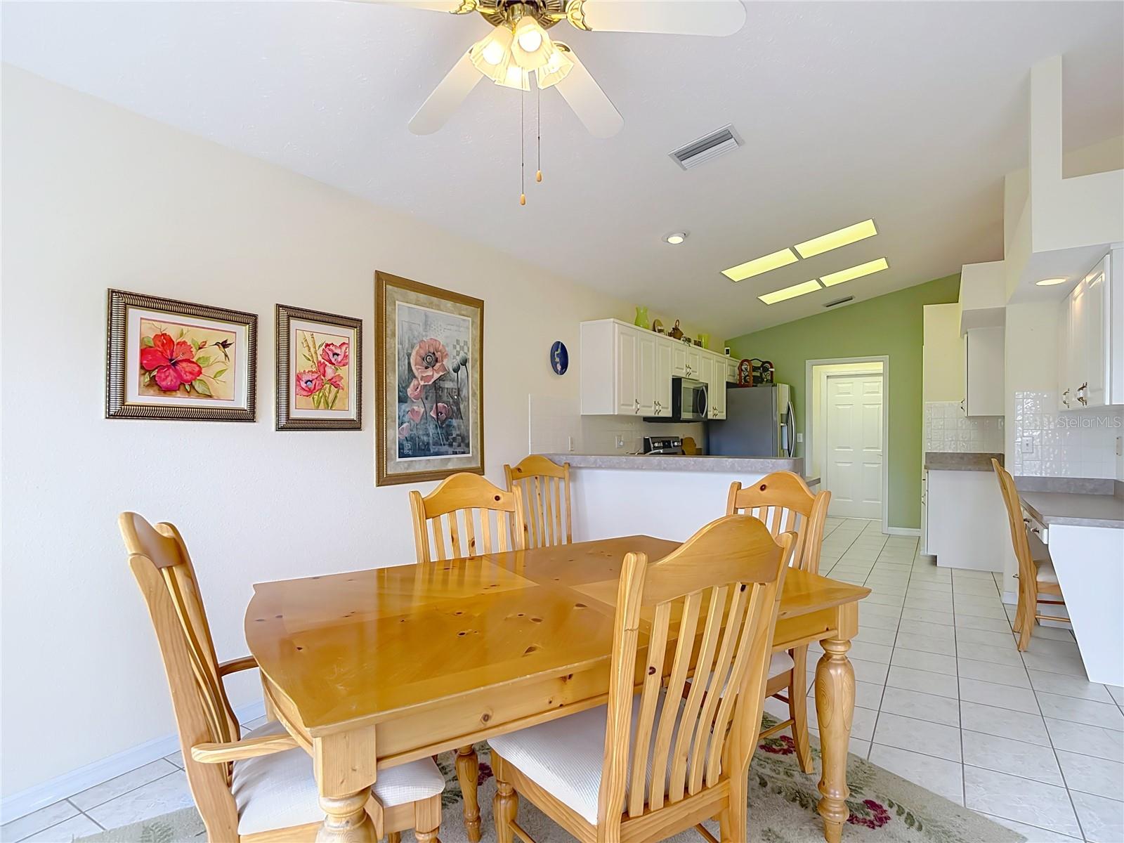 Image 19 of 67 For 13510 Knotty Lane