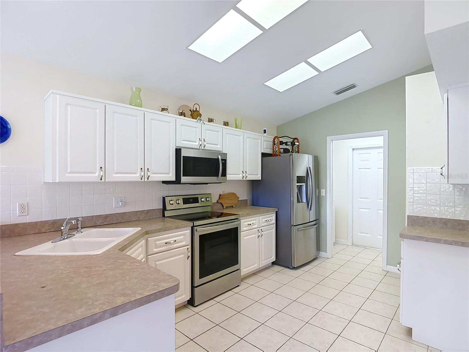 Image 23 of 67 For 13510 Knotty Lane