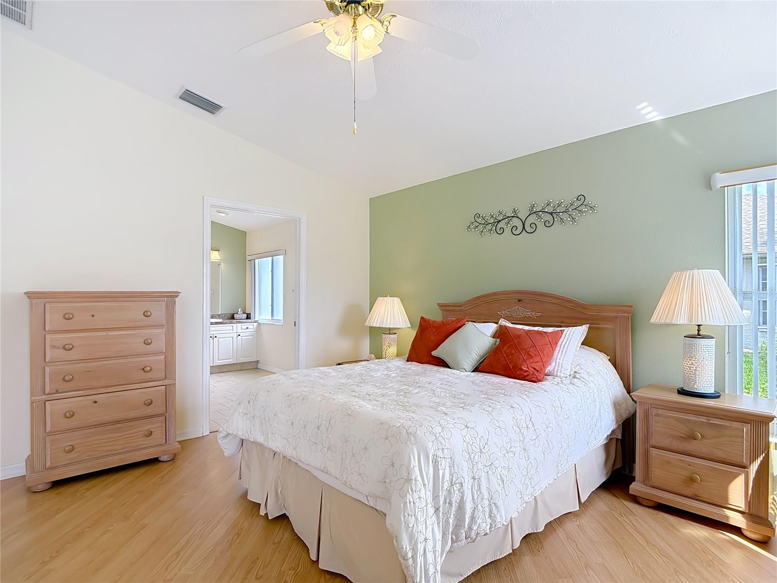 Image 41 of 67 For 13510 Knotty Lane