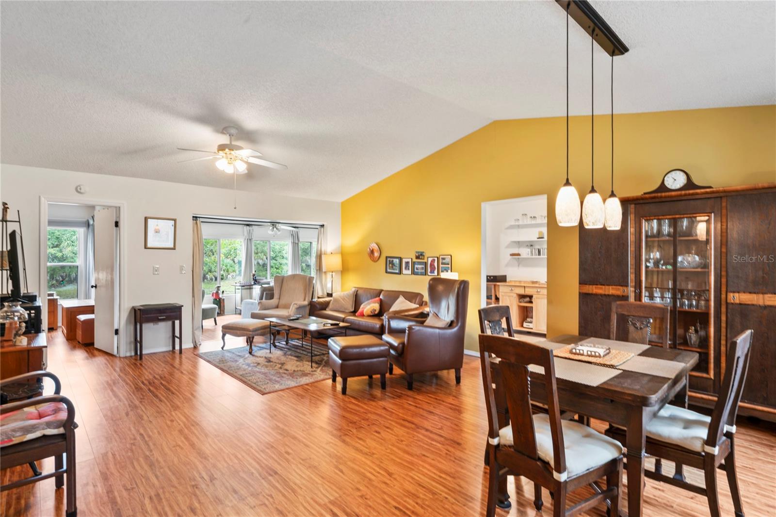 Image 7 of 65 For 7536 Heather Walk Drive